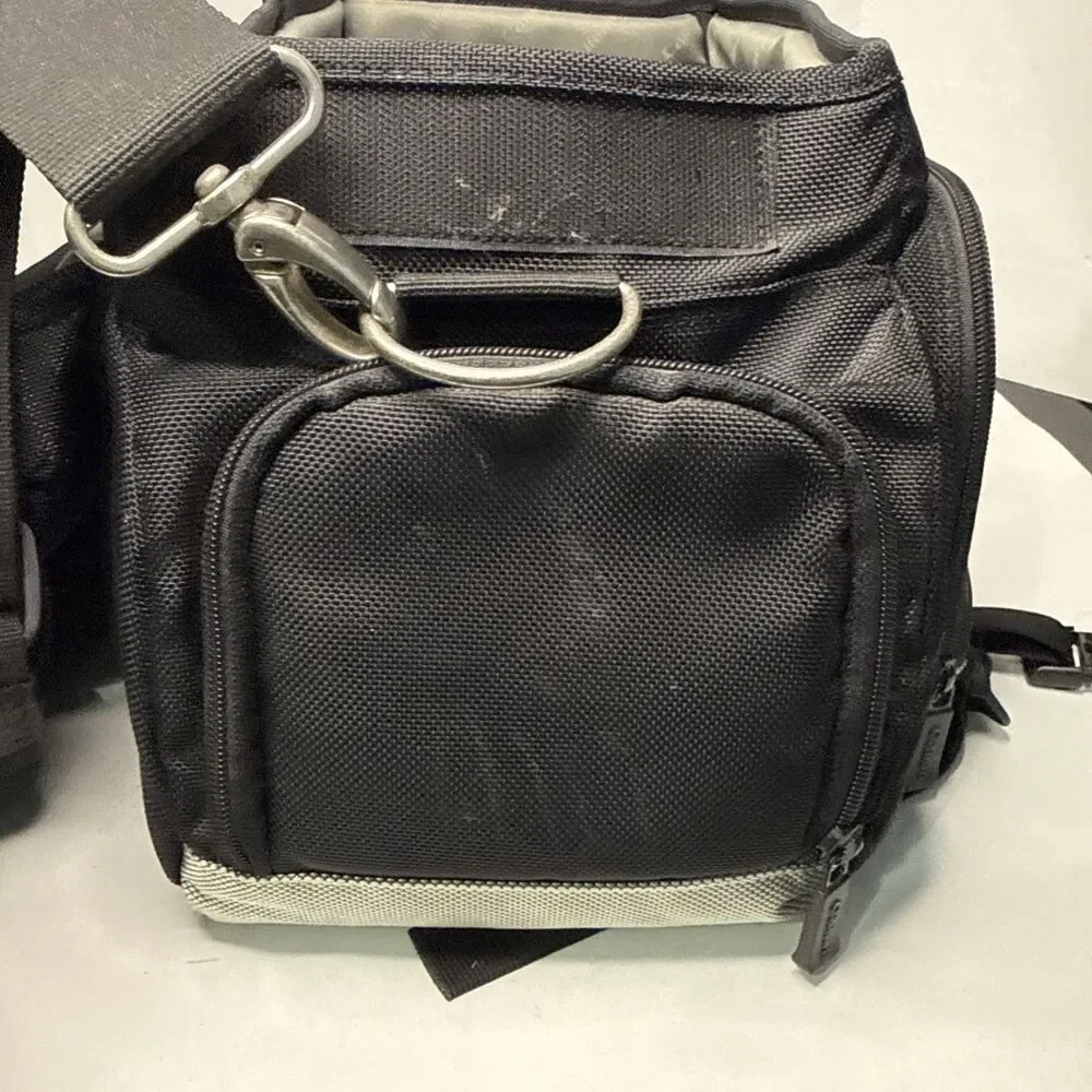 Canon 200DG Digital Gadget Camera Bag - Black